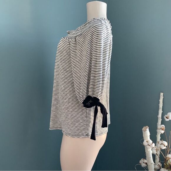 Altar’d State Smocked Black and Taupe Striped Half Bow Sleeves Top Size Medium - Picture 4 of 8